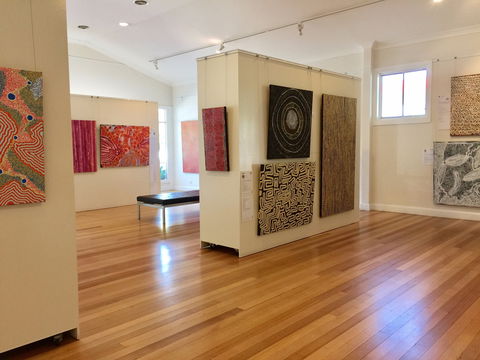 Yaama Ganu Gallery Moree - Accommodation Ballina 0
