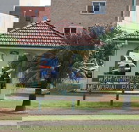 Bundaberg War Nurses Memorial and Park - Accommodation Ballina