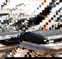 Apollo Bay Radio 87.6 FM - Accommodation Ballina