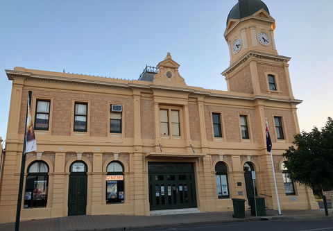 Cinema, Moonta - Accommodation Ballina 2