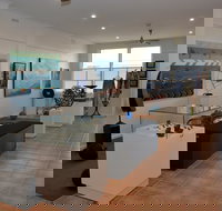 Gallery 45 - Accommodation Ballina