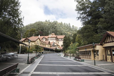 Private Tour: Jenolan Caves & Blue Mountains In A Day - Accommodation Ballina 4