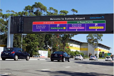 Swann Transfers - Mini Bus Chauffeur Services - Accommodation Ballina 4