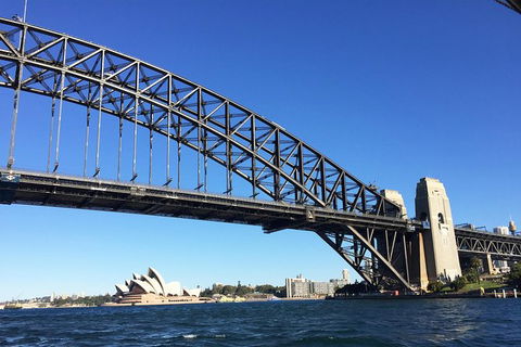 Private Sydney Harbour Sightseeing Cruise With Local Captain - Accommodation Ballina 5