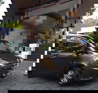 Mercedes 7 seat Limousine Cairns Airport to Port Douglas - Accommodation Ballina