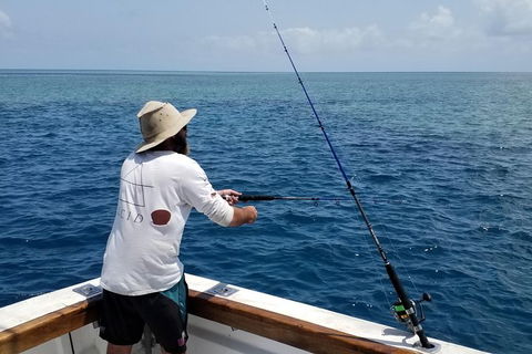 Full Day Whitsunday Reef Fishing Charter Boat - Accommodation Ballina 1