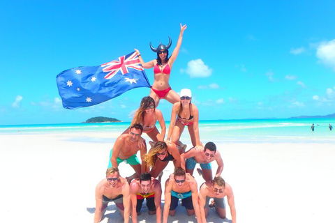 2Day 2Night Sail, Snorkel & SUP Adventure Whitsundays Double - Accommodation Ballina 15