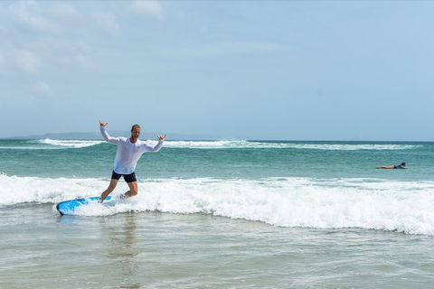 Beginners Learn To Surf Lessons, Noosa World Surf Reserve - Accommodation Ballina 4