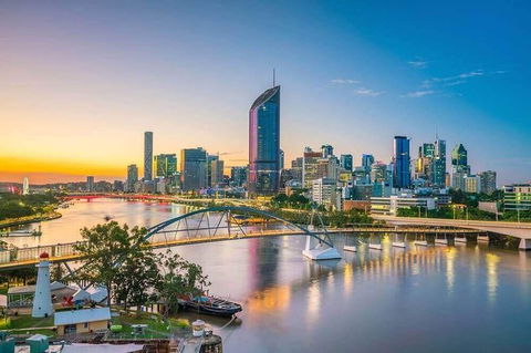 Arrival Private Transfers: Brisbane Airport BNE To Brisbane In Business Car - Accommodation Ballina 6