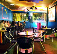 Locusta - Accommodation Ballina