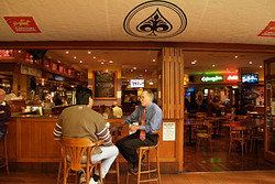 Aces Bar And Bistro - Accommodation Ballina 0