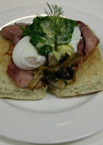 Tanja's Cafe & Restaurant - Accommodation Ballina 1