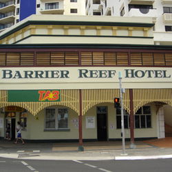 The Barrier Reef Hotel - Accommodation Ballina 0