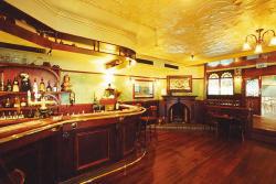 Willie McBrides Irish Bar - Accommodation Ballina 2