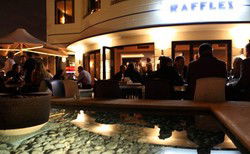 Raffles Hotel Lounge Bar - Accommodation Ballina 2