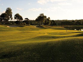 McCracken Country Club Golf Course - Accommodation Ballina 0
