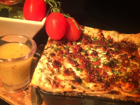 Viva La Vida Wine & Tapas Bar - Accommodation Ballina 3