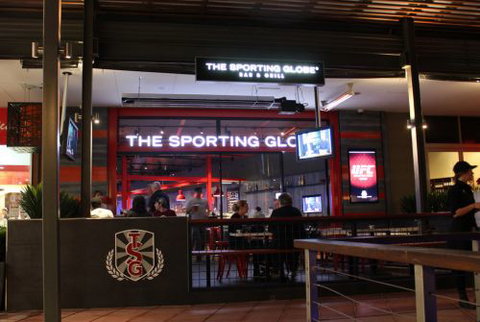 The Sporting Globe Bar & Grill - Accommodation Ballina 0