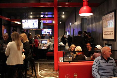 The Sporting Globe Bar & Grill - Accommodation Ballina 1