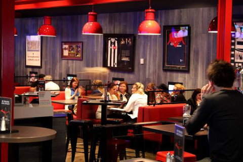 The Sporting Globe Bar & Grill - Accommodation Ballina 3