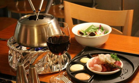 CJ's French Fondue Restaurant - Accommodation Ballina 1