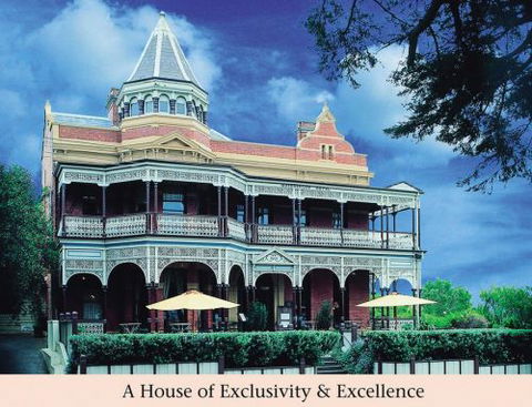 Queenscliff Hotel - Accommodation Ballina 0