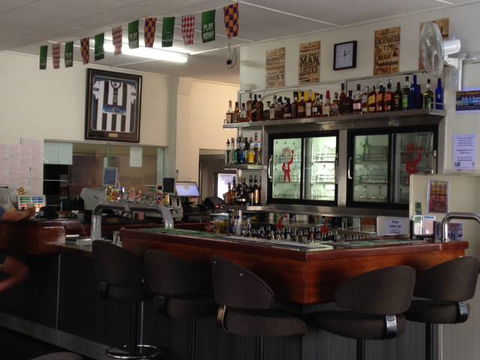Railway Hotel Bundaberg - Accommodation Ballina 2
