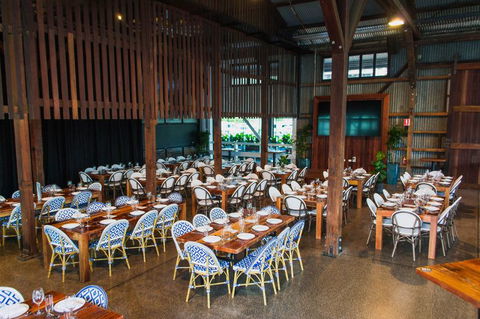 Hemingway's Brewery Cairns Wharf - Accommodation Ballina 3