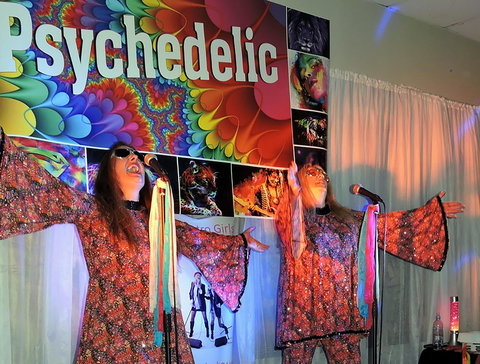 Psychedelic 70s Show The Retro Girls - Accommodation Ballina 0