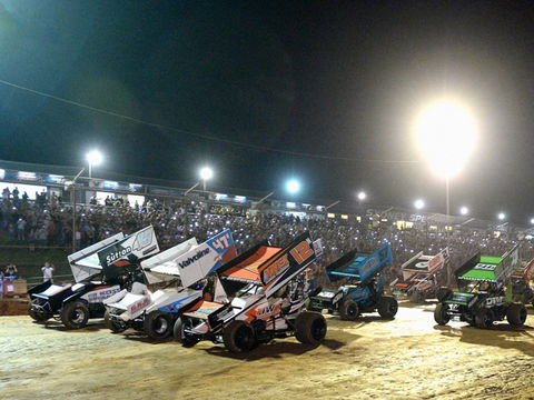 Valvoline Raceway's Opening Night - Accommodation Ballina 1