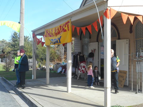 Yarck Country Market - Accommodation Ballina 2