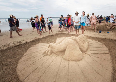 Broulee New Year's Eve Sandcastles And Sculptures - Accommodation Ballina 1