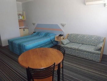 Golden Sands Motor Inn Forster - Accommodation Ballina 3