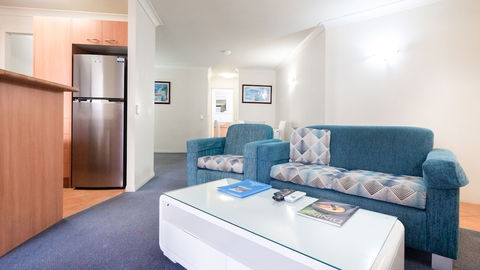 Burleigh On The Beach Holiday Apartments - Accommodation Ballina 6