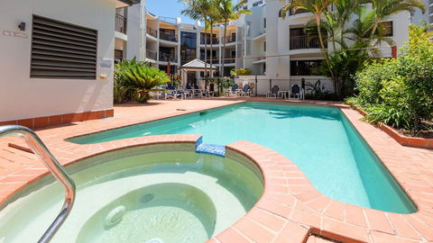Burleigh On The Beach Holiday Apartments - Accommodation Ballina 3