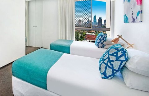 ULTIQA Beach Haven At Broadbeach - Accommodation Ballina 4