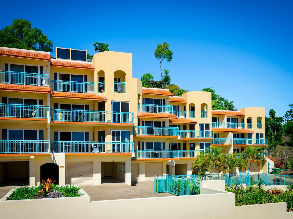 Cannonvale QLD Accommodation Ballina