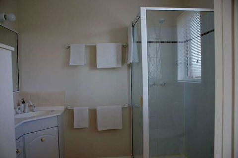 Shearwater Cottages - Accommodation Ballina 5