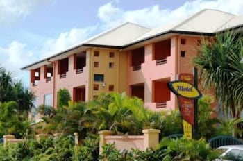 Kacys Bargara Beach Motel - Accommodation Ballina 0