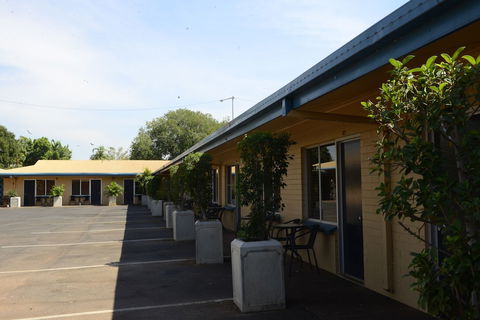 Katherine Motel - Accommodation Ballina 0