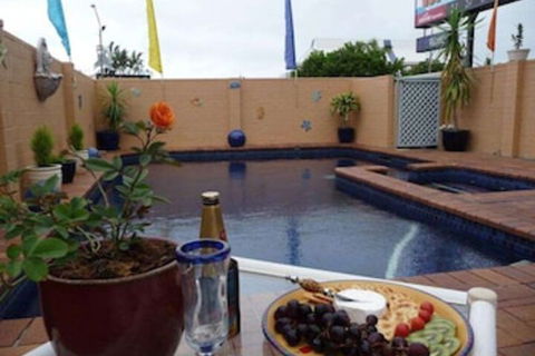 Blue Pelican Motel - Accommodation Ballina 0