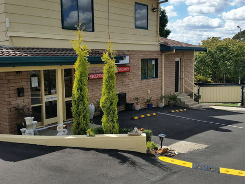 Hideaway Motor Inn Armidale - Accommodation Ballina 1