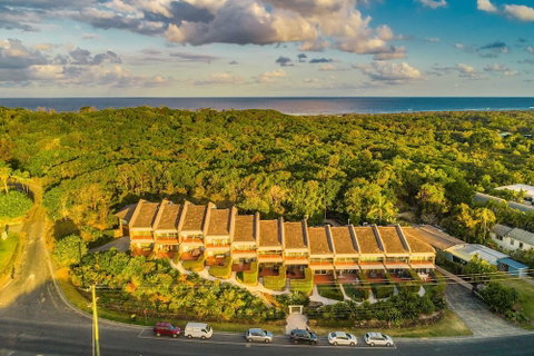 A Perfect Stay - 11 James Cook Apartments - Accommodation Ballina 2