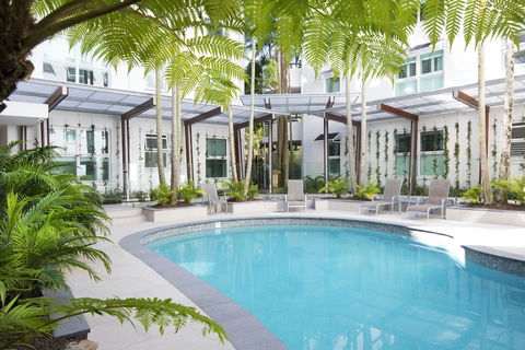 The Emerald Resort Noosa - Accommodation Ballina 1