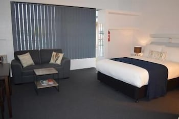 Penguin Seaside Motel - Accommodation Ballina 2