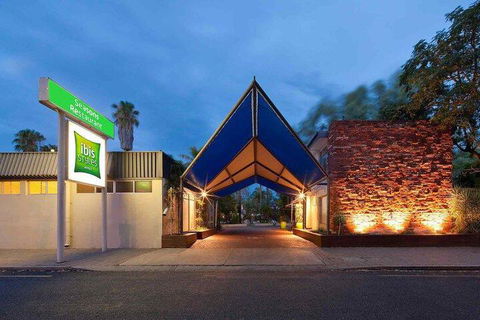 Ibis Styles Alice Springs Oasis - Accommodation Ballina 3