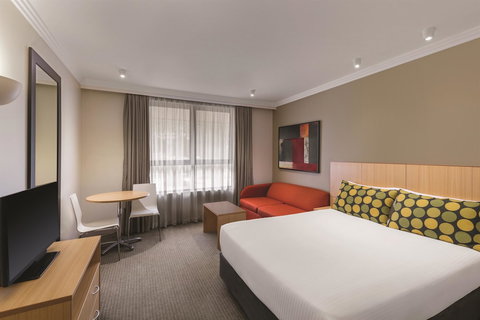 Travelodge Hotel Garden City Brisbane - Accommodation Ballina 6