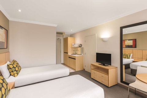 Travelodge Hotel Garden City Brisbane - Accommodation Ballina 4