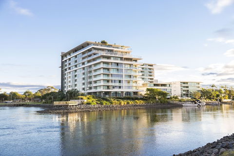 ULTIQA Freshwater Point Resort - Accommodation Ballina 0