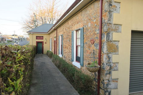 Blakes Manor Self Contained Heritage Accommodation - Accommodation Ballina 0